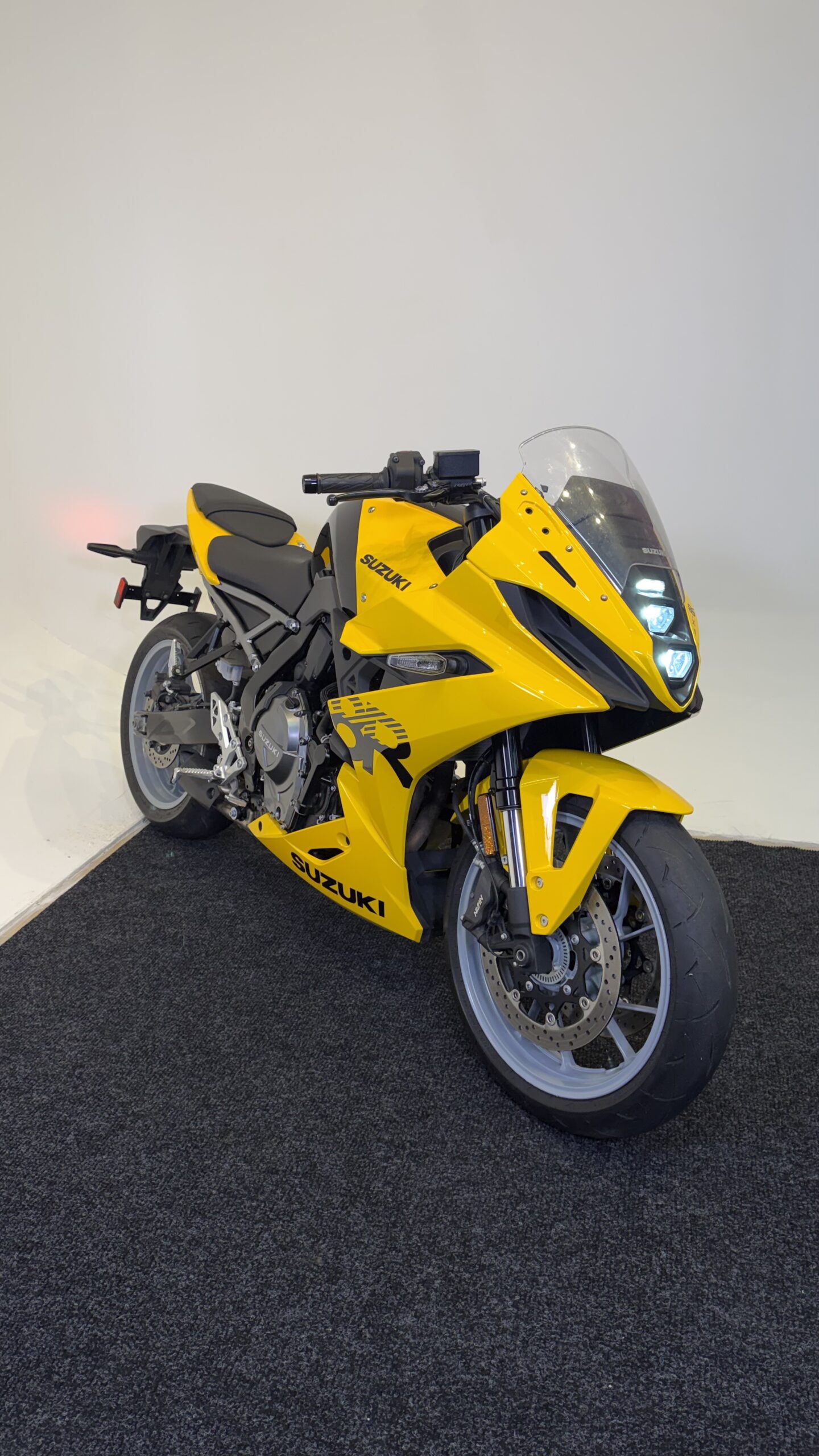 IMG_3793 2024 SUZUKI GSX8R - Imagen 1