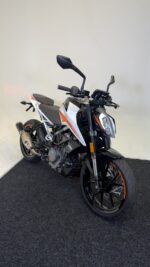 2023 KTM DUKE 390 - Imagen 8