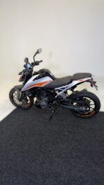 2023 KTM DUKE 390 - Imagen 9