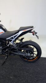 2023 KTM DUKE 390 - Imagen 7