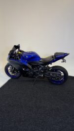 2023 YAMAHA R7 - Imagen 7