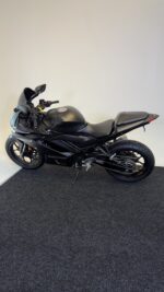 2022 YAMAHA R3 - Imagen 4
