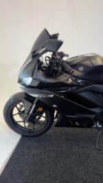 2022 YAMAHA R3 - Imagen 6