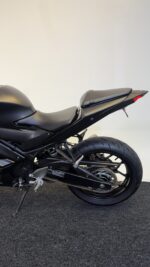 2022 YAMAHA R3 - Imagen 5