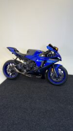 2024 YAMAHA R1 - Image 2