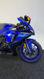 2024 YAMAHA R1 - Image 3