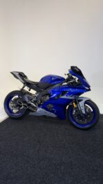 2021 YAMAHA R6 - Image 2