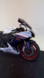 2025 SUZUKI GSX-R 750 - Image 3