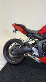 2025 HONDA CBR 650 E-CLUTCH - Image 5