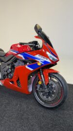 2025 HONDA CBR 650 E-CLUTCH - Image 3