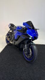 2022 YAMAHA R1