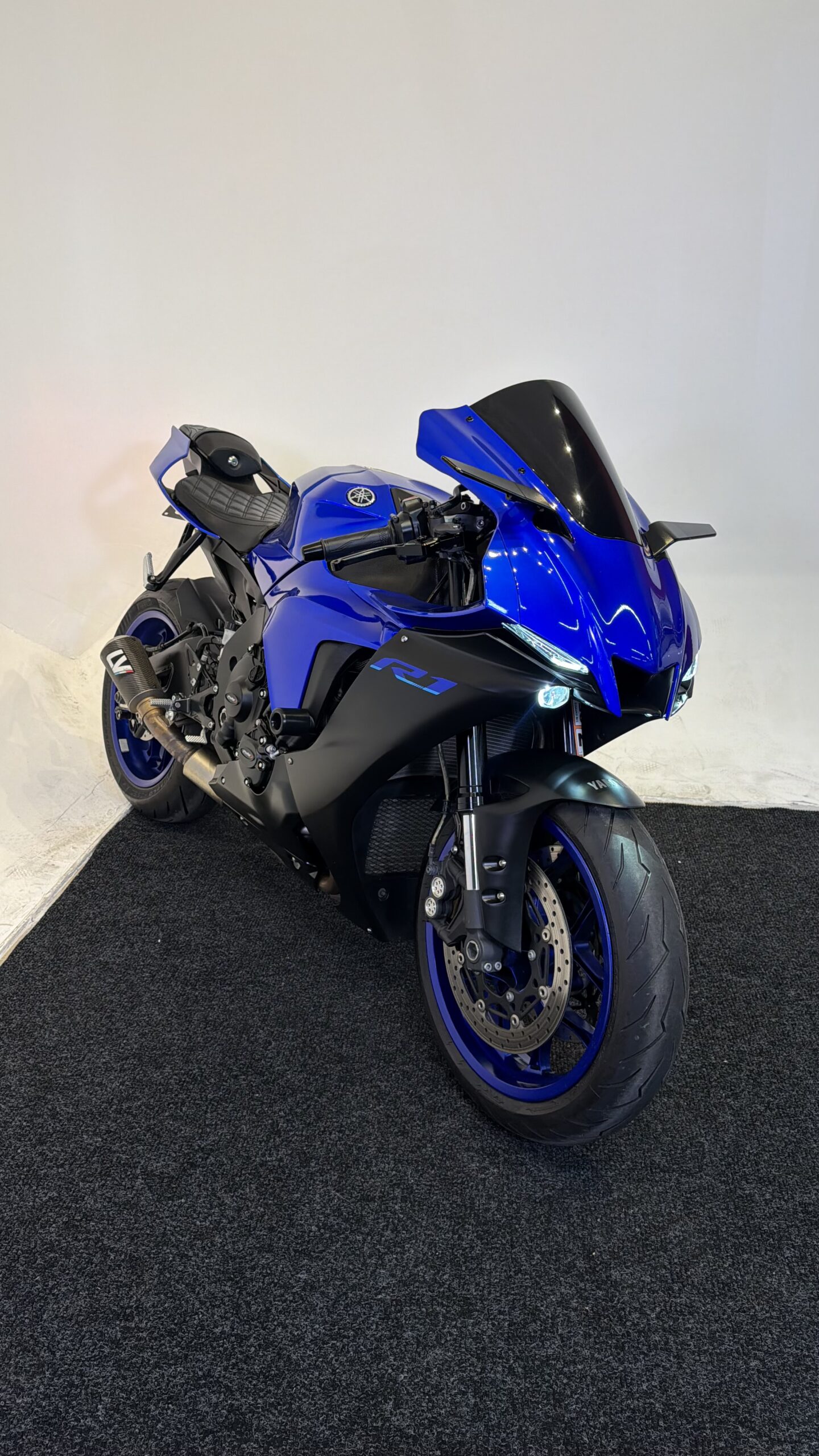 IMG_7605 2022 YAMAHA R1 - Image 1