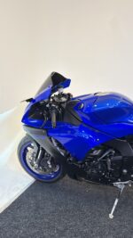 2022 YAMAHA R1 - Image 4