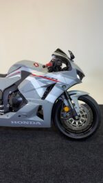 2025 HONDA CBR600RR - Image 4